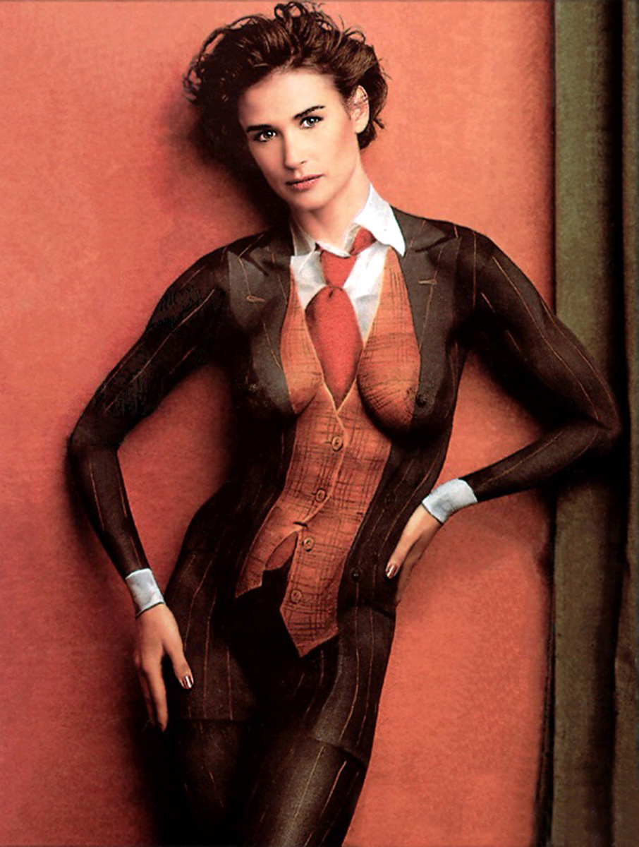 906x1200, 300 Kb /  , Demi Moore, ,  , Birthday Suit, Annie Leibovitz, Vanity Fair, 1992